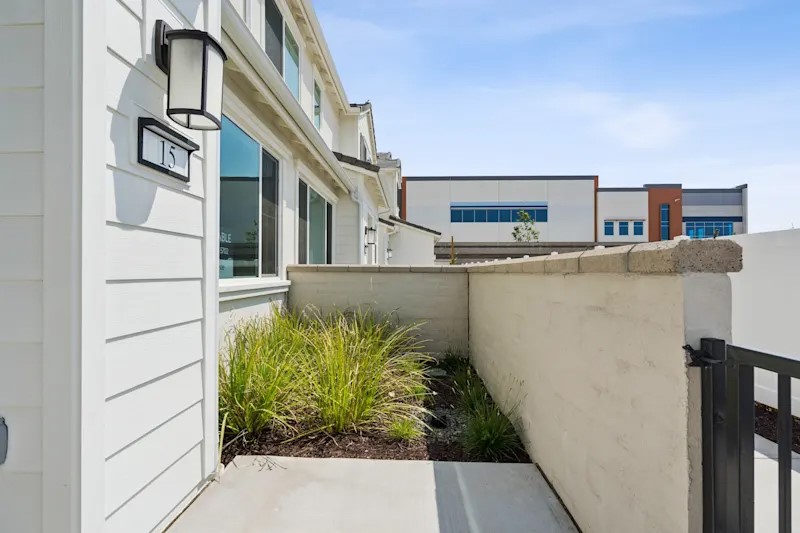 3581 S. Eichler Paseo