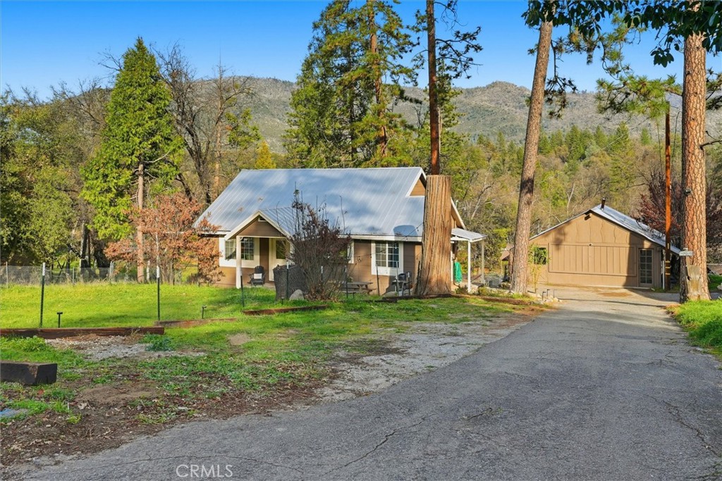 Photo 1 of 35 — 32837 Road 222, North Fork, CA 93643
