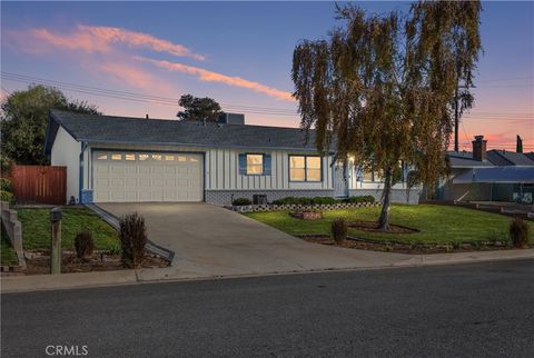 Photo of 12885 Lantana Ave, Yucaipa, CA 92399 (MLS # IG25276986)