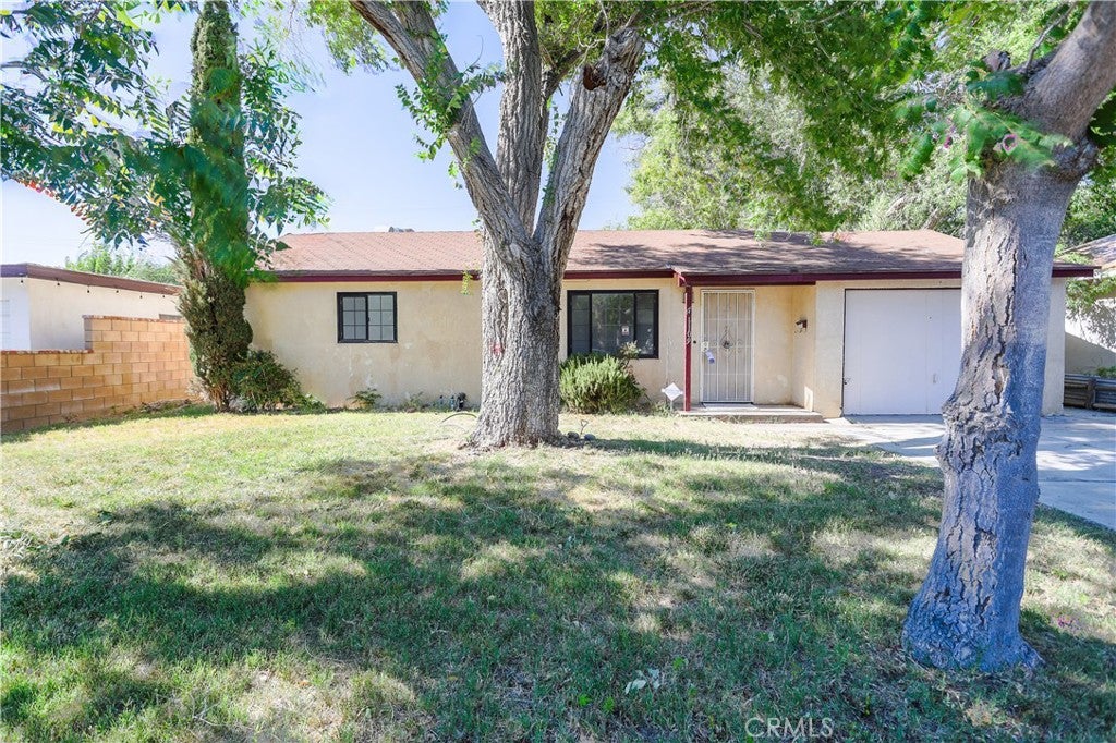 1109 W Lumber Street