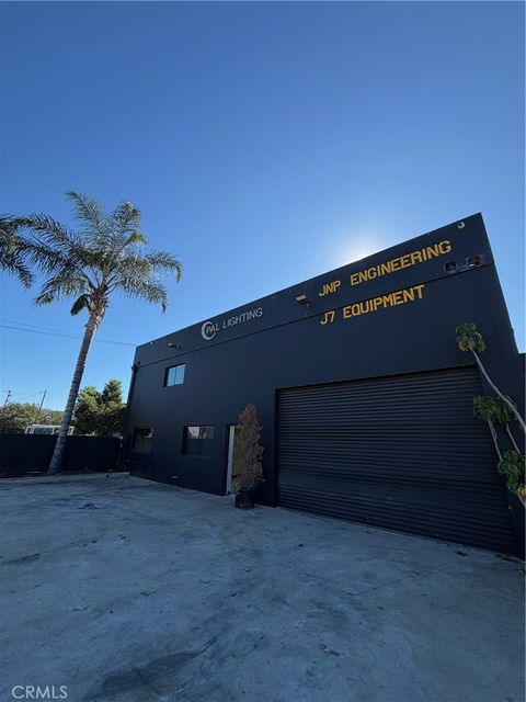 308 E 2nd La Habra CA 90631