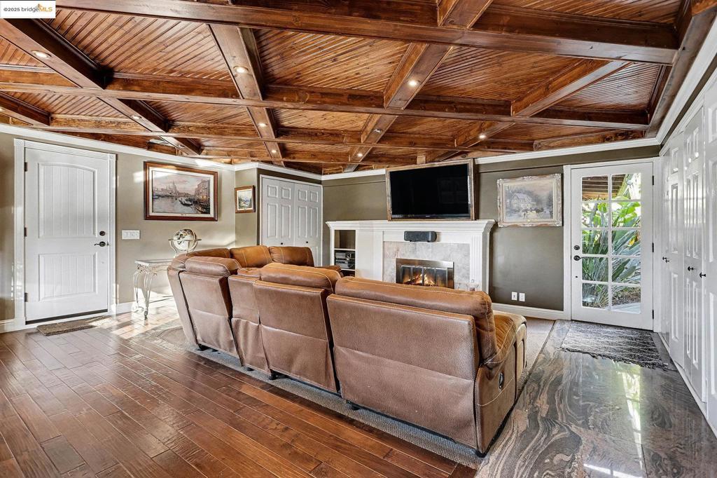 IRVINGTON - Residential