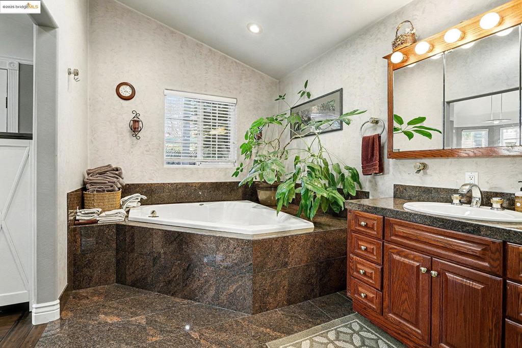 IRVINGTON - Residential