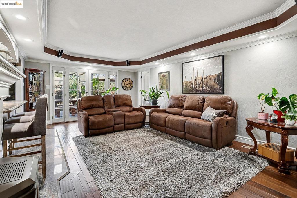 IRVINGTON - Residential