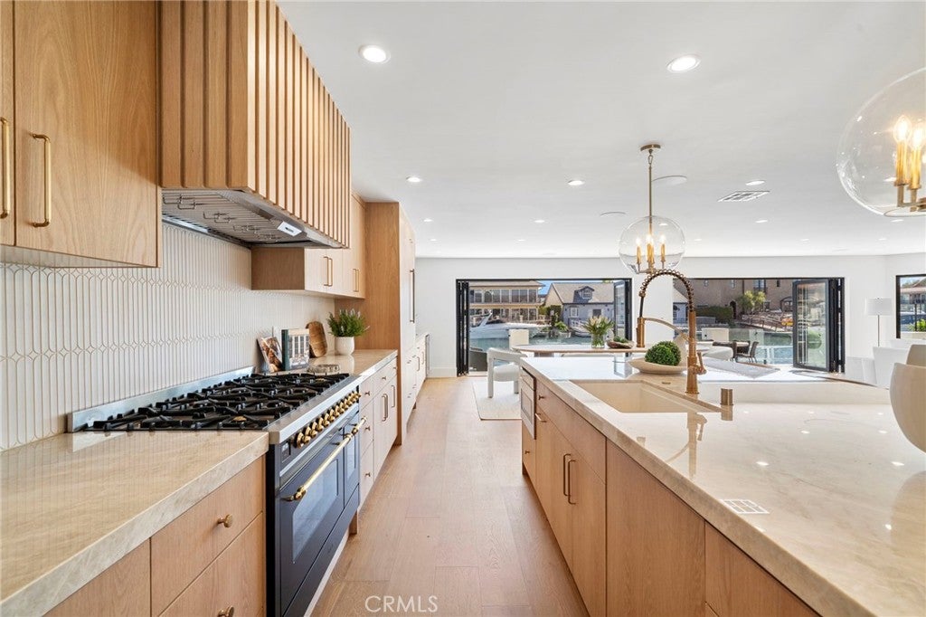 4042 Figaro, Huntington Beach CA 92649 - Photo 15