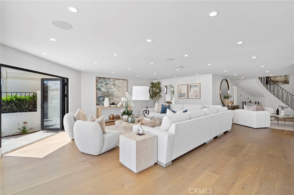 4042 Figaro, Huntington Beach CA 92649 - Photo 24