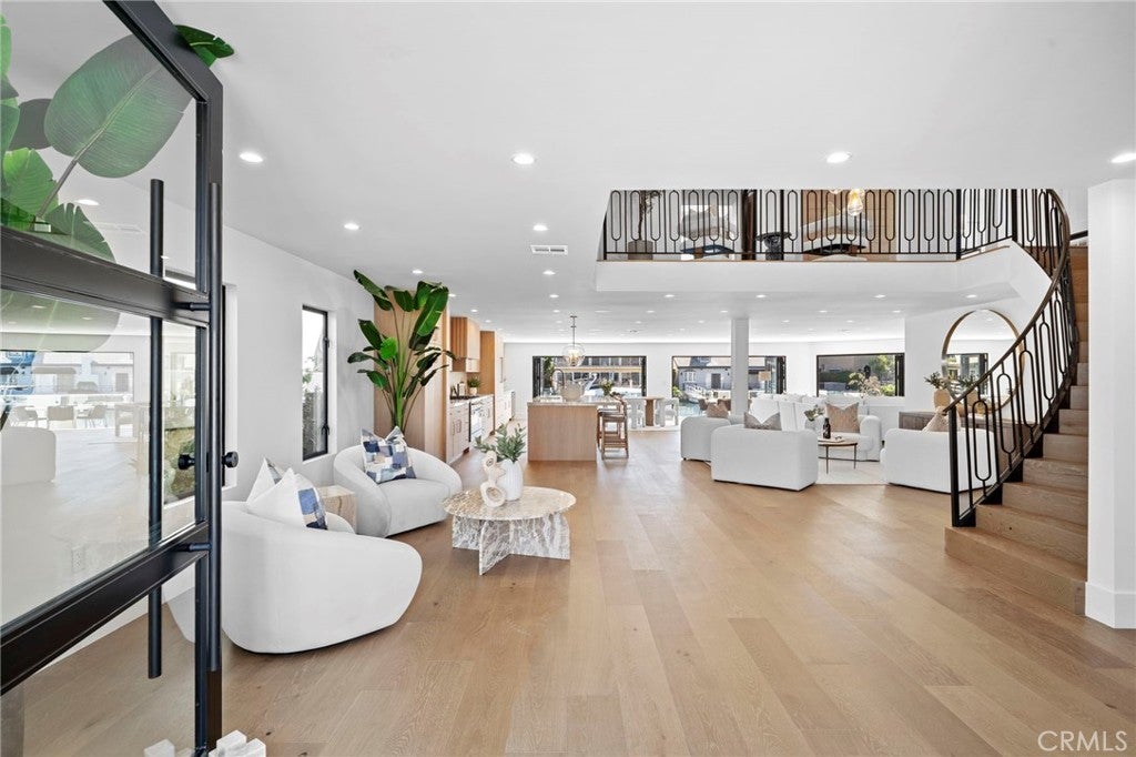 4042 Figaro, Huntington Beach CA 92649 - Photo 7