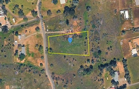 Photo of 2592 River View Rd, Clearlake Oaks, CA 95423 (MLS # AR26065548)