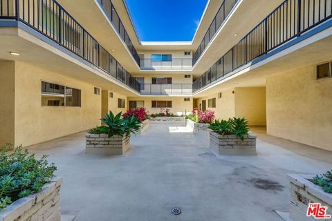 Tiny photo for 3734 S Canfield Avenue #331, Los Angeles, CA 90034 (MLS # 25608423)