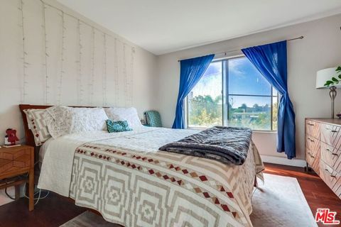 Tiny photo for 3734 S Canfield Avenue #331, Los Angeles, CA 90034 (MLS # 25608423)