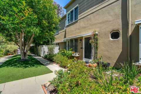 Photo of 6512 W Olympic Boulevard, Los Angeles, CA 90048 (MLS # 26827555)