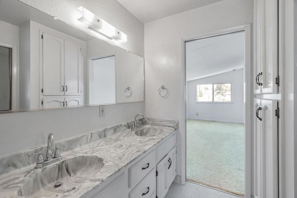 listing image 130728923235873491633