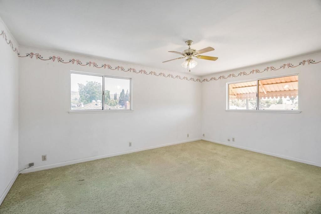 listing image 130721710068682436610