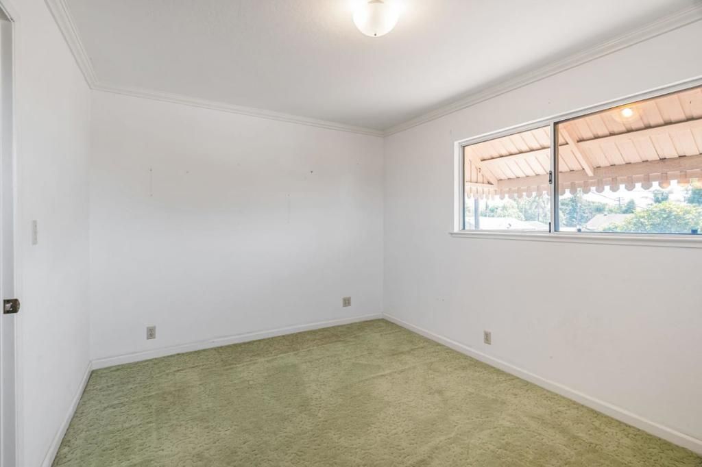 listing image 130727824137069609959