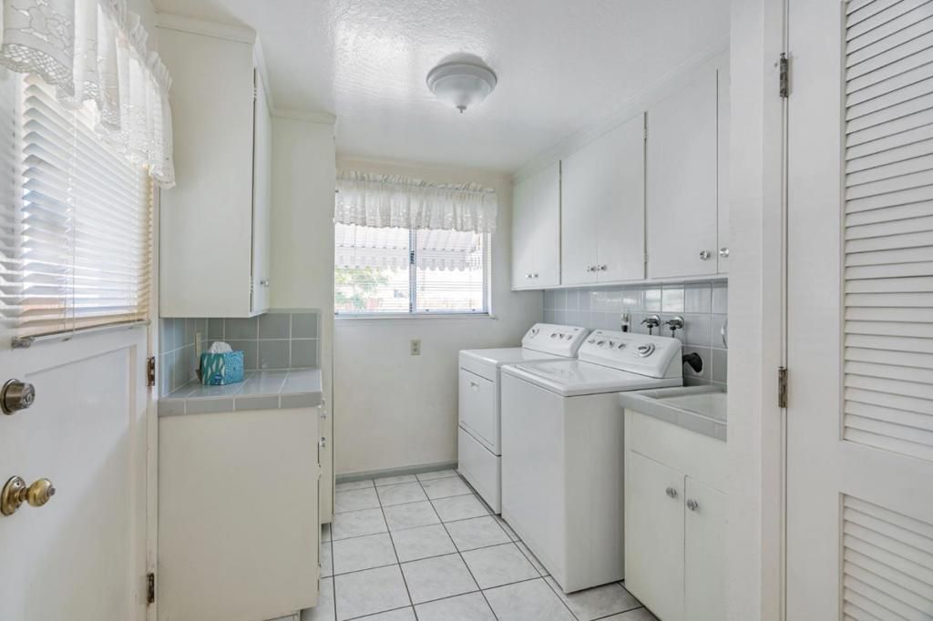 listing image 130722864262075122622