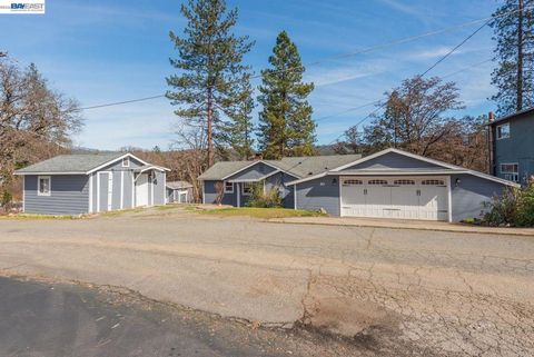 Photo of 30 30 Paulsen St. St, Weaverville, CA 96093 (MLS # 41126509)