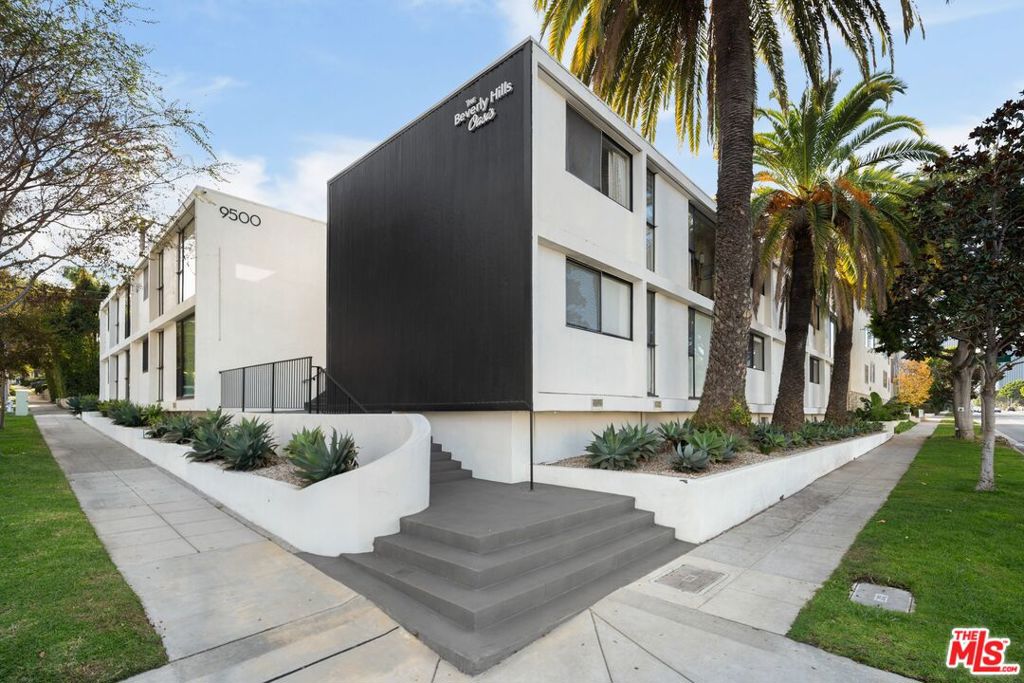 9500 W Olympic Boulevard