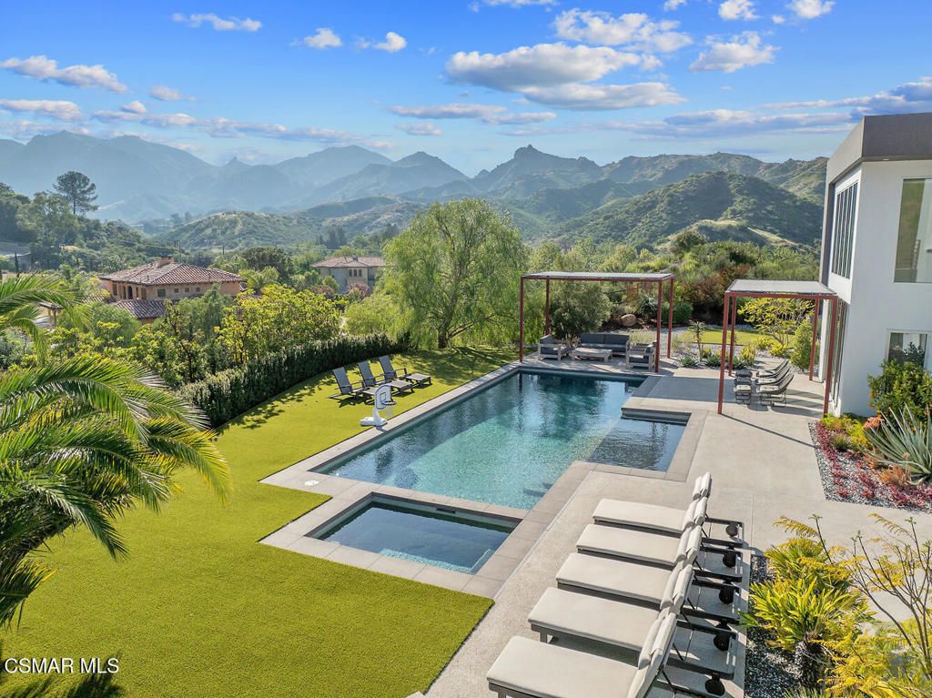 Photo of 2386 Sierra Creek Road, Agoura Hills, CA 91301 (MLS # 226001366)