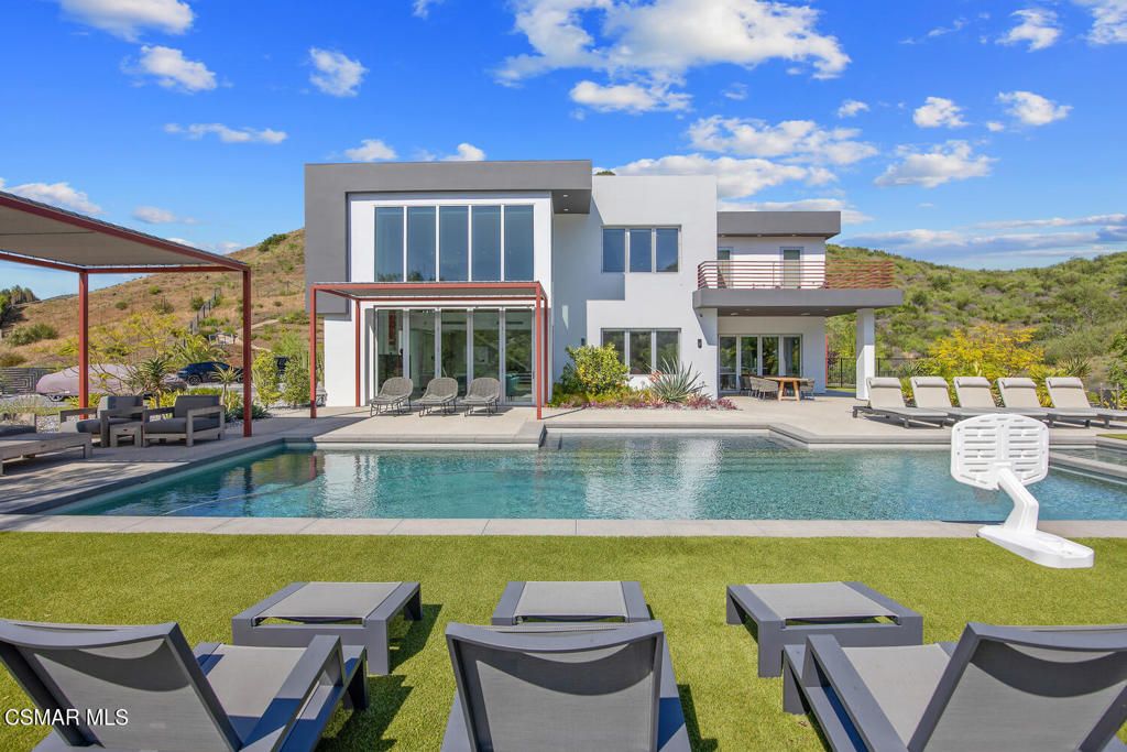 Photo of 2386 Sierra Creek Road, Agoura Hills, CA 91301 (MLS # 226001366)