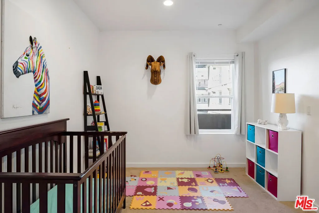 Playa Vista, California 90094, United States, 2 Bedrooms Bedrooms, ,2 BathroomsBathrooms,Residential,Active,231004