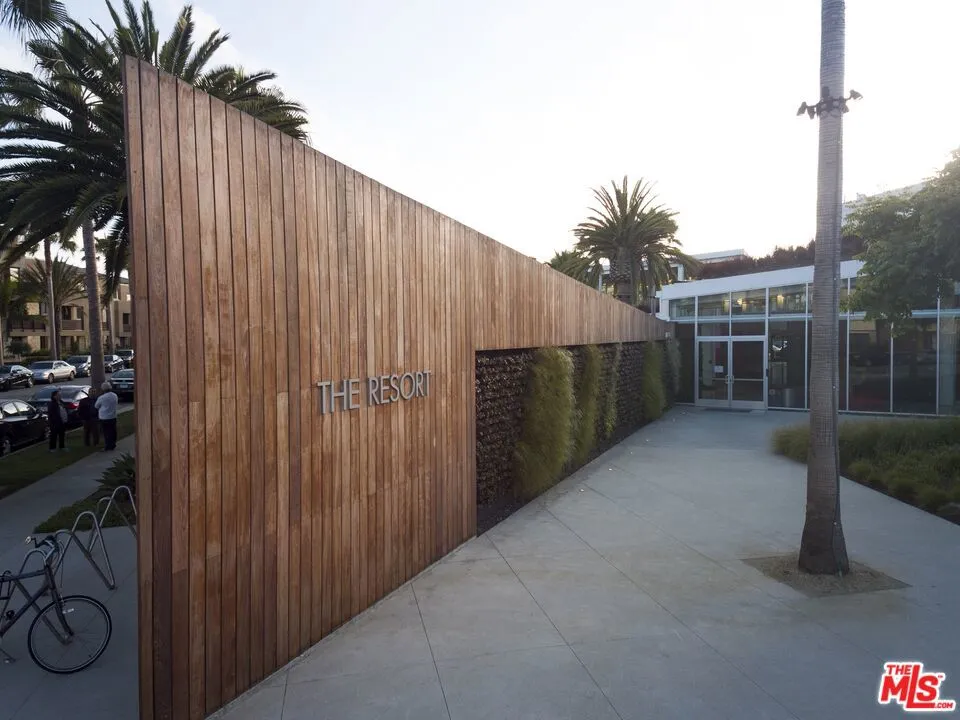 Playa Vista, California 90094, United States, 2 Bedrooms Bedrooms, ,2 BathroomsBathrooms,Residential,Active,231004