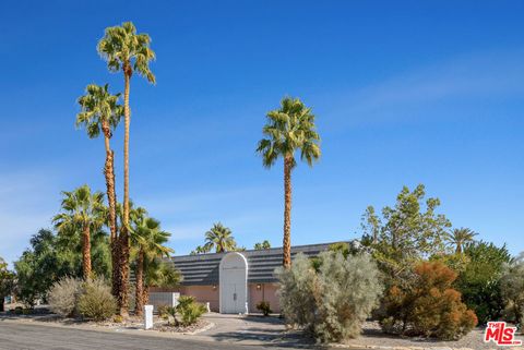 Photo of 1818 N Berne Drive, Palm Springs, CA 92262 (MLS # 21103090)
