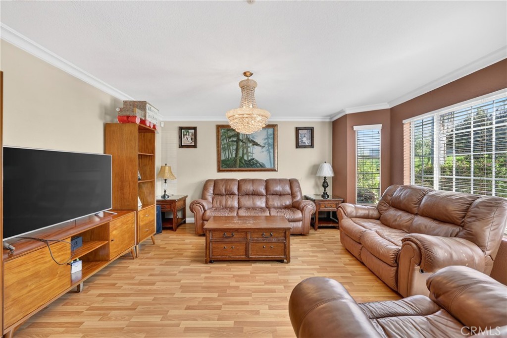 10939 Little Lake