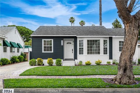 3934 Lees Avenue Long Beach CA 90808