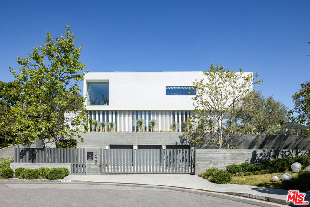 12251 Castlegate Drive