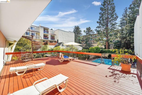 Photo of 2005 Pleasant Valley AVE #215, Oakland, CA 94611 (MLS # 41149453)