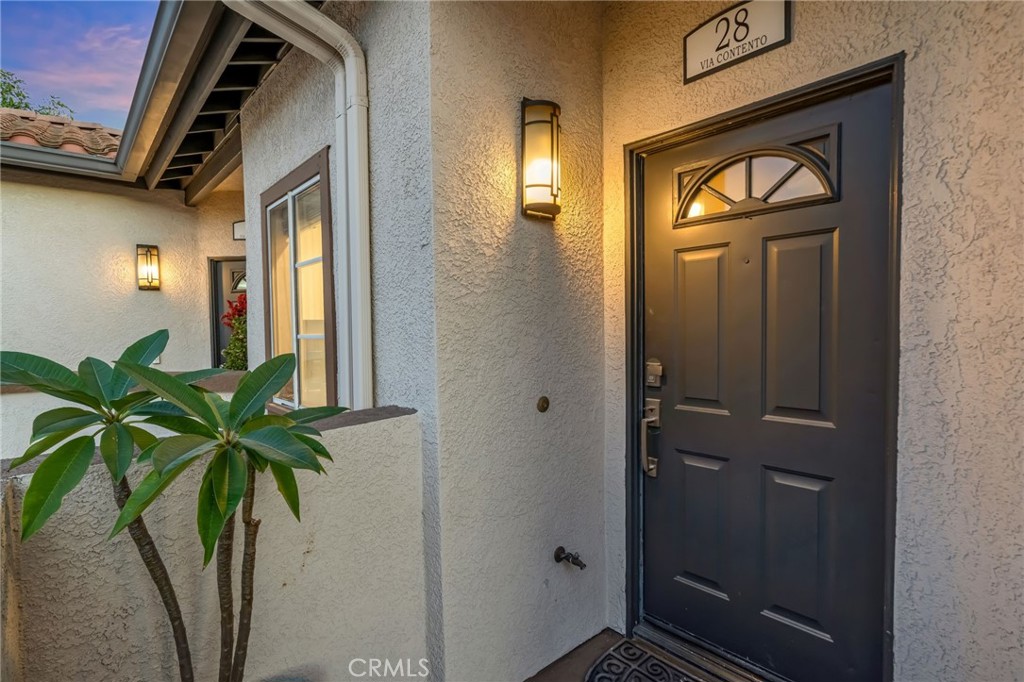 28 Via Contento