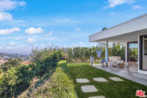 Photo of 10123 Angelo View Drive, Beverly Hills, CA 90210 (MLS # 26655465)