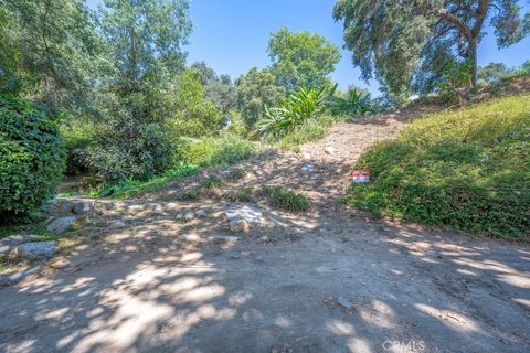 Photo of 487 Woodland DR, Sierra Madre, CA 91024 (MLS # AR26106773)