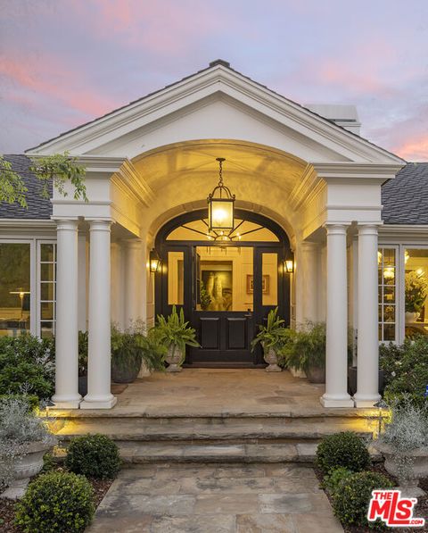 Photo of 2760 Sycamore Canyon Road, Santa Barbara, CA 93108 (MLS # 25625435)