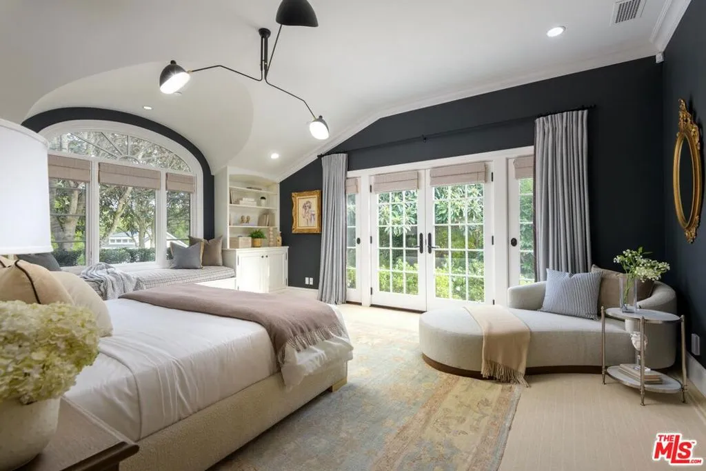 Santa Barbara, California 93108, United States, 4 Bedrooms Bedrooms, ,5 BathroomsBathrooms,Residential,Active,251541