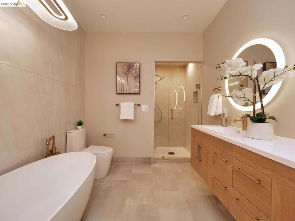 Photo of 2050 2050 Divisadero ST St #APT 2, San Francisco, CA 94115 (MLS # 41124751)