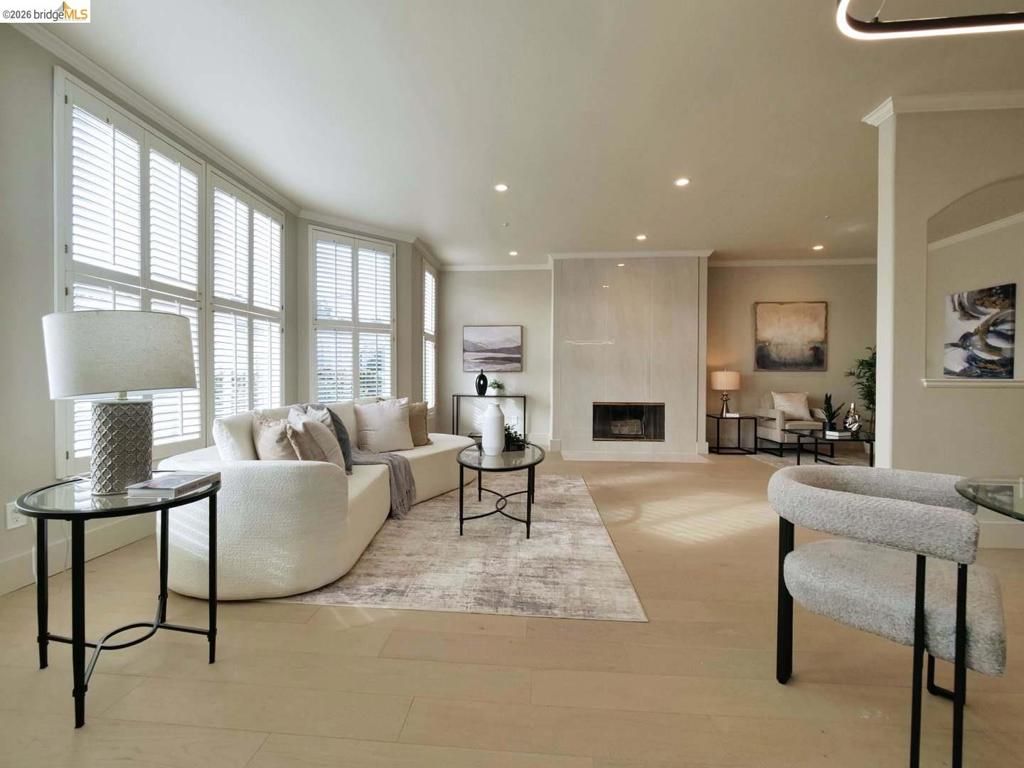 Photo of 2050 2050 Divisadero ST St #APT 2, San Francisco, CA 94115 (MLS # 41124751)