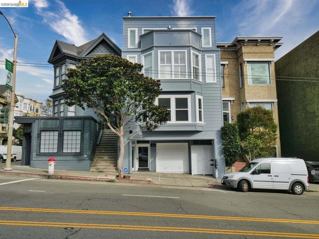 2050 2050 Divisadero ST APT 2