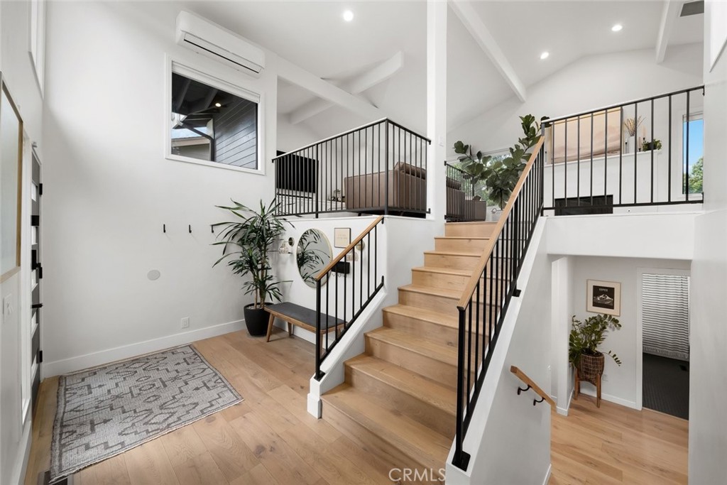 94 Palomar Avenue