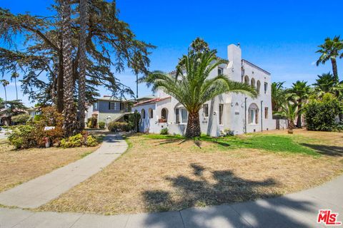 Photo of 4401 Victoria Park Drive, Los Angeles, CA 90019 (MLS # 25571473)