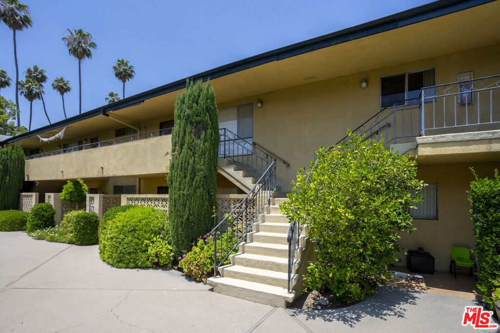 482 S El Molino Avenue