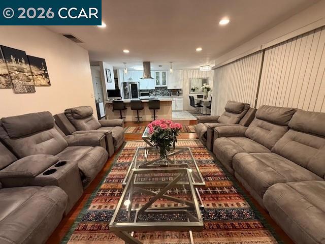 825 Oak Grove Rd 17