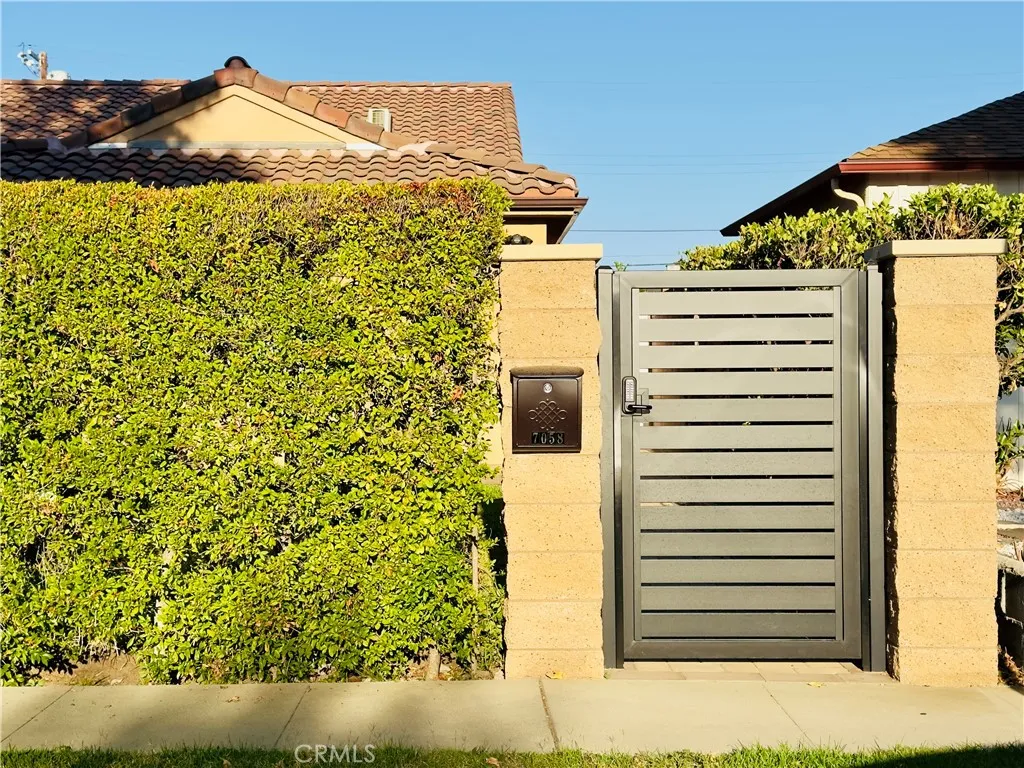 Van Nuys, California 91405, United States, ,1 BathroomBathrooms,Residential,Active,215138