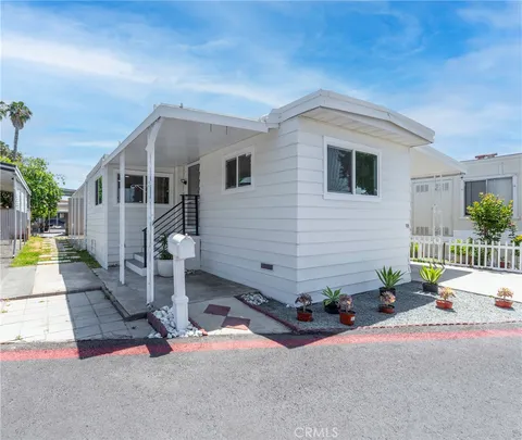 107 Portola Lane S Unit 41, Tustin, CA 92780 - MLS#: PW25112051