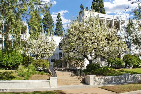 Photo of 190 Arroyo Terrace #102, Pasadena, CA 91103 (MLS # P1-26623)