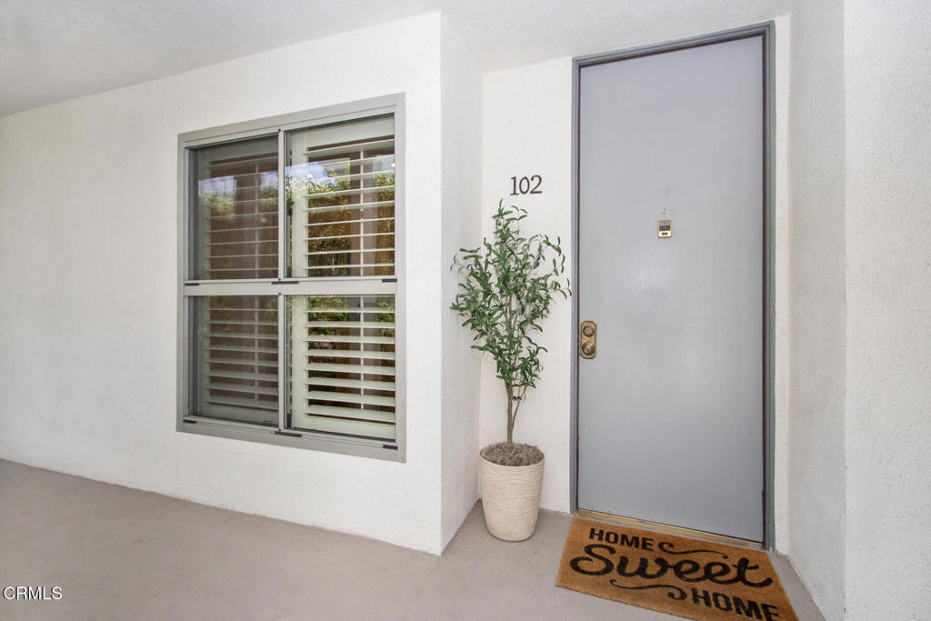 190 Arroyo Terrace 102