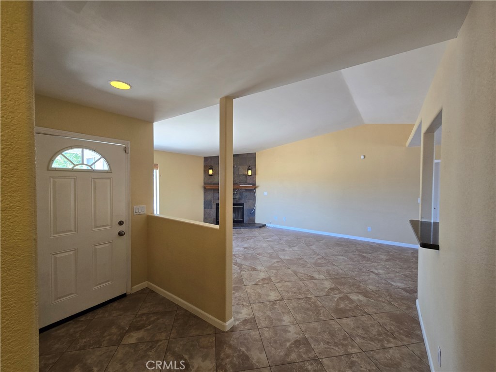 8636 Oleander Avenue