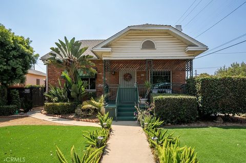 Photo of 303 S Moore Avenue, Monterey Park, CA 91754 (MLS # CV26103058)