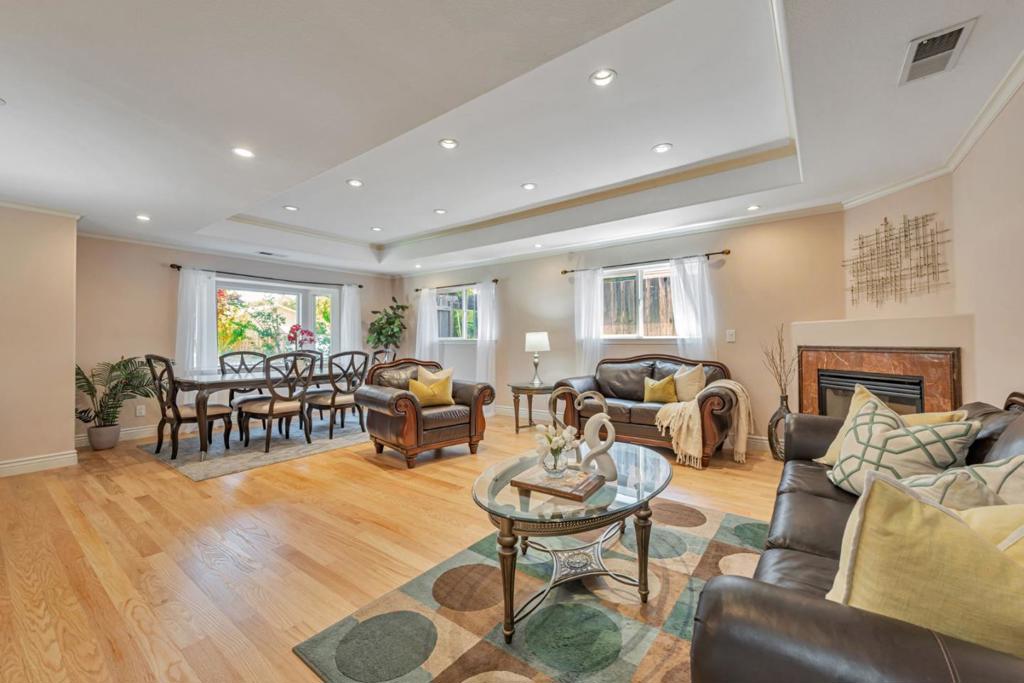 5007 Grimsby Drive