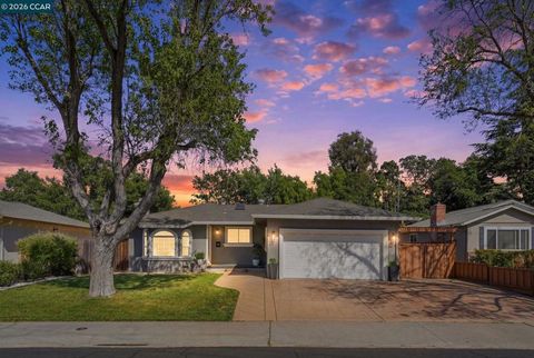 Photo of 2282 Charlotte Ave AVE, Concord, CA 94518 (MLS # 41134787)
